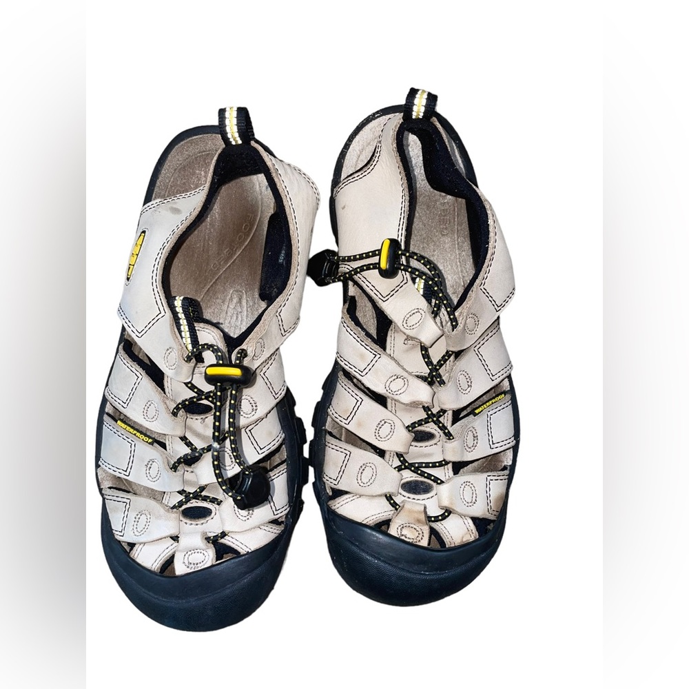 KEEN NEWPORT SANDALS SHOES FADED CLAY 100% LEATHER‎ women’s size8